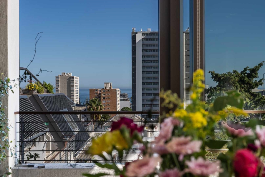 To Let 2 Bedroom Property for Rent in Sea Point Western Cape